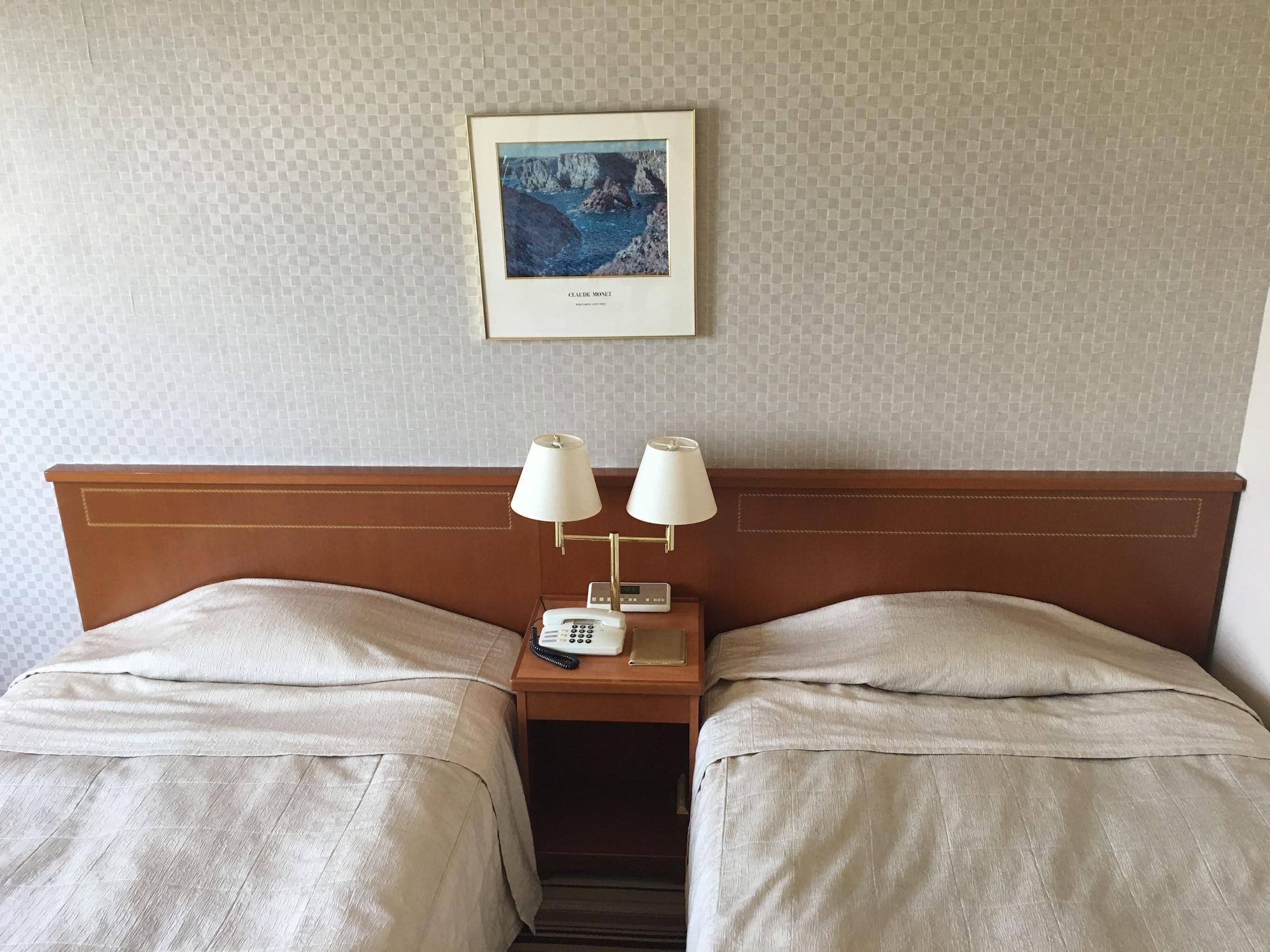 Hotel Crown Palais Kokura Китакушу Екстериор снимка