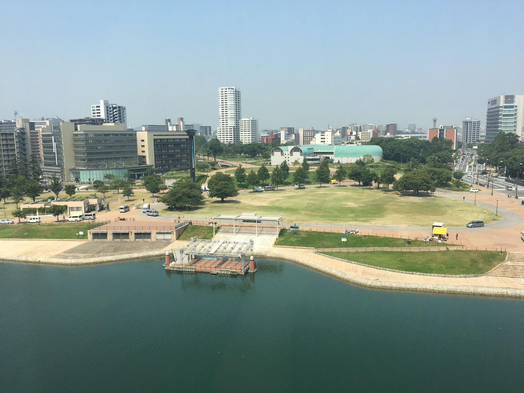 Hotel Crown Palais Kokura Китакушу Екстериор снимка