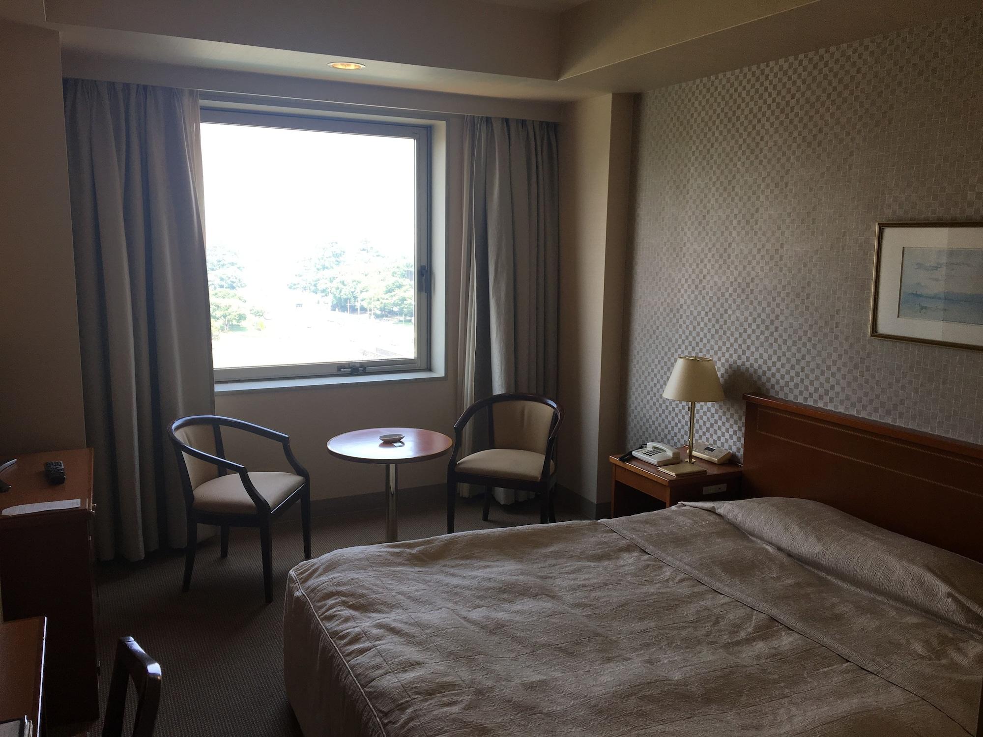 Hotel Crown Palais Kokura Китакушу Екстериор снимка