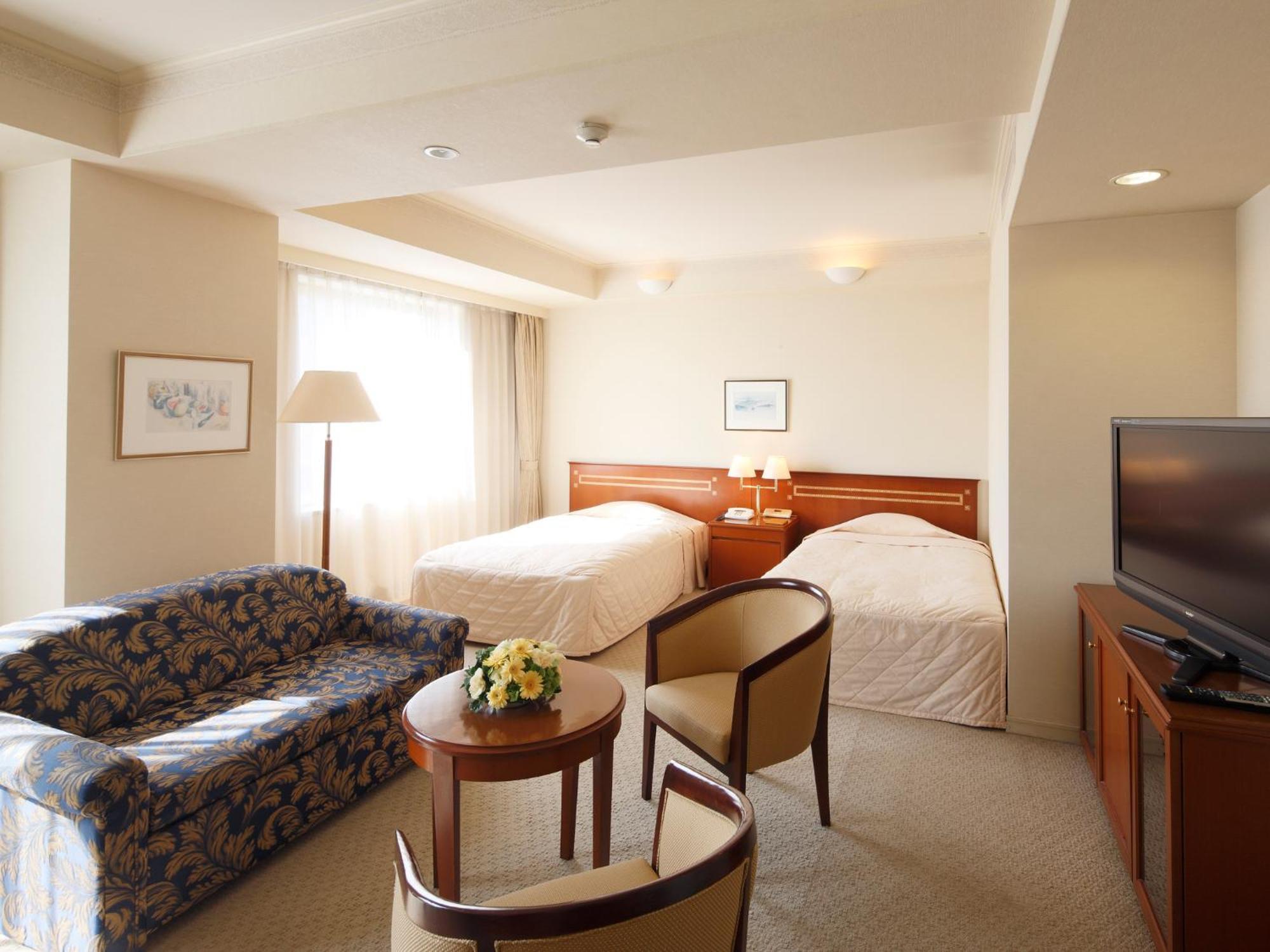Hotel Crown Palais Kokura Китакушу Екстериор снимка
