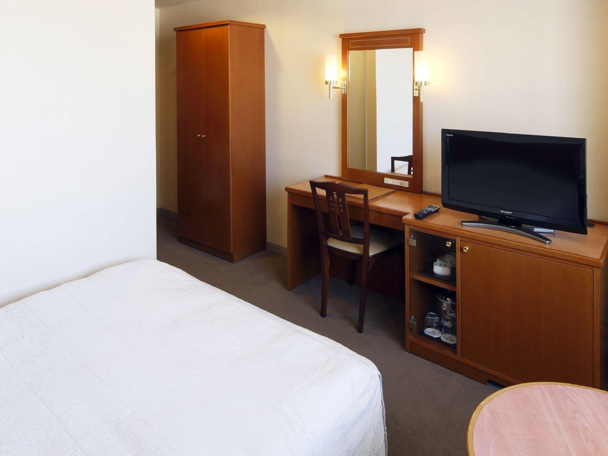Hotel Crown Palais Kokura Китакушу Екстериор снимка
